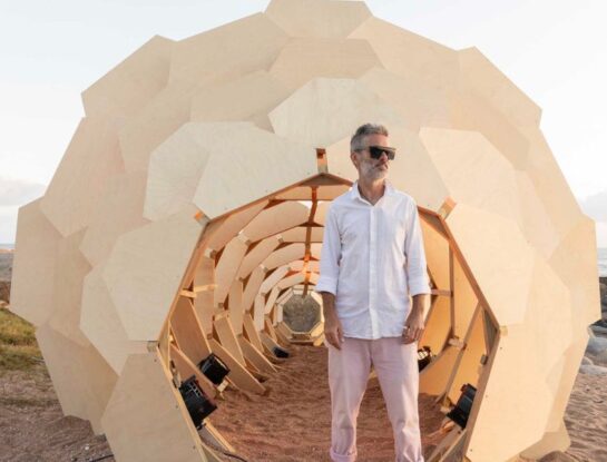 Casa de Mar de Para Ti: así es "Piña", la instalación de arte y diseño de Franco Beverati en Punta del Este