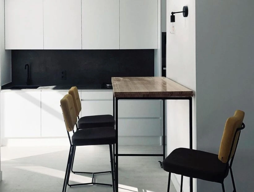 Así se rediseñó una casa con estilo moderno y aires minimalistas