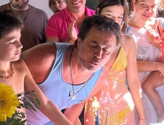 Las fotos del cumpleaños número 52 de Gastón Pauls: pic nic, música y amigos