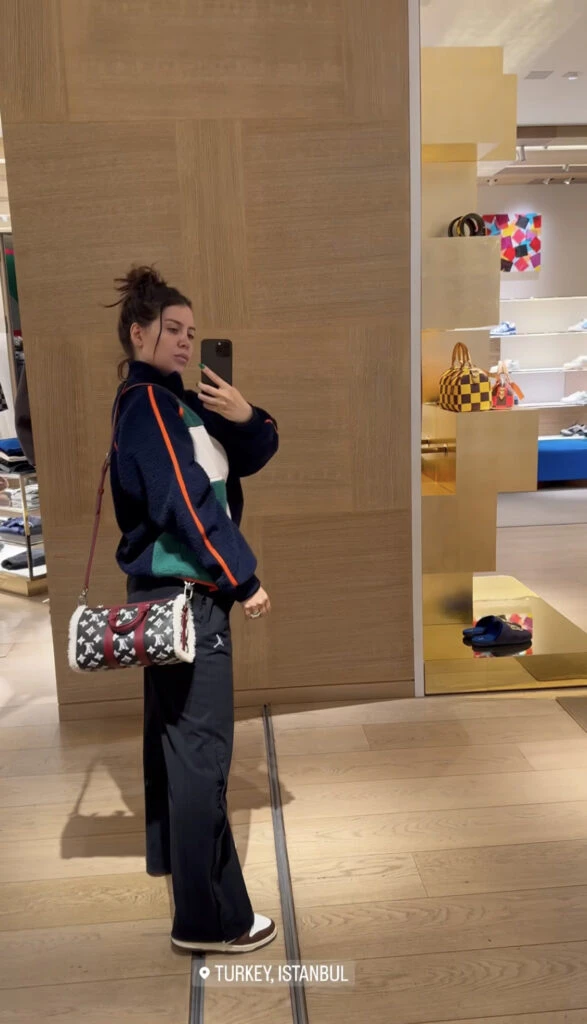 El look sporty chic de Wanda Nara en Turquía. Foto: Instagram. 