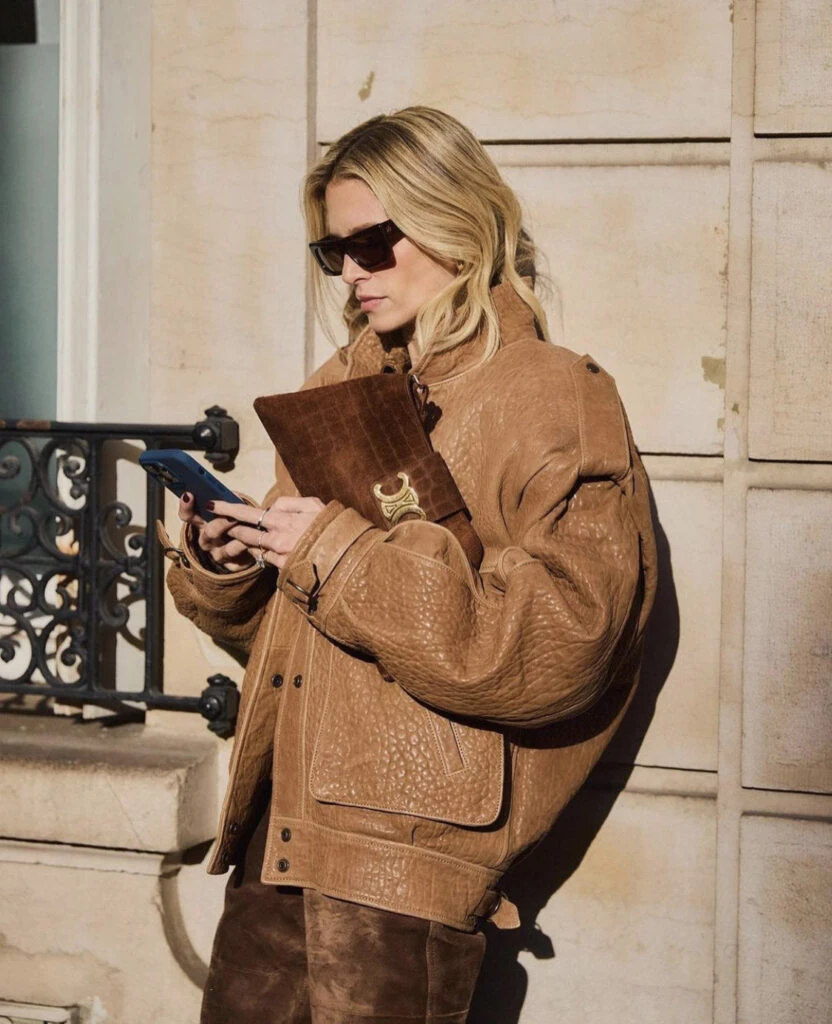 Estos son los mejores looks de street style de la Semana de la Moda de Alta Costura en Paris. Foto: @StreeTrends.  