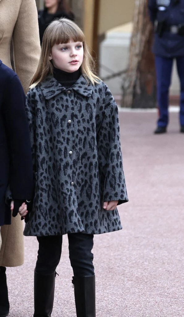 El look fashionista de Gabriella de Mónaco, quien ya a sus 9 años porta el charme de su familia