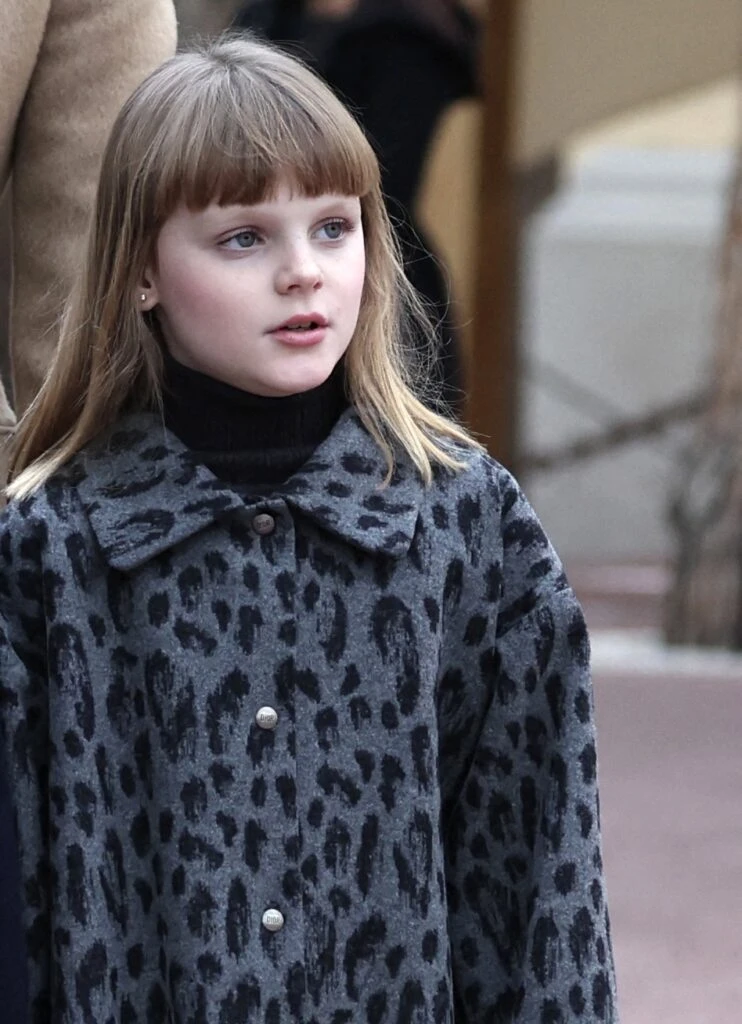 El look fashionista de Gabriella de Mónaco, quien ya a sus 9 años porta el charme de su familia