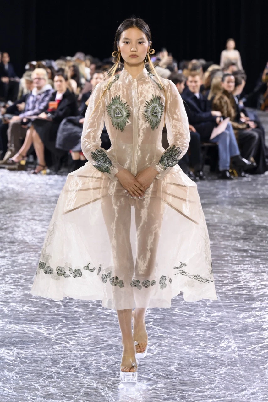Jean Paul Gaultier x Simone Rocha desfile Alta Costura otoño invierno 2024/2025