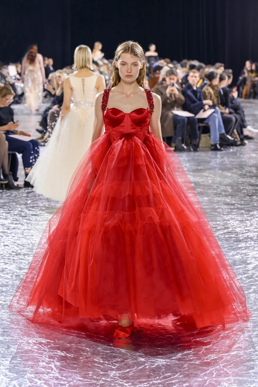 Jean Paul Gaultier x Simone Rocha desfile Alta Costura otoño invierno 2024/2025