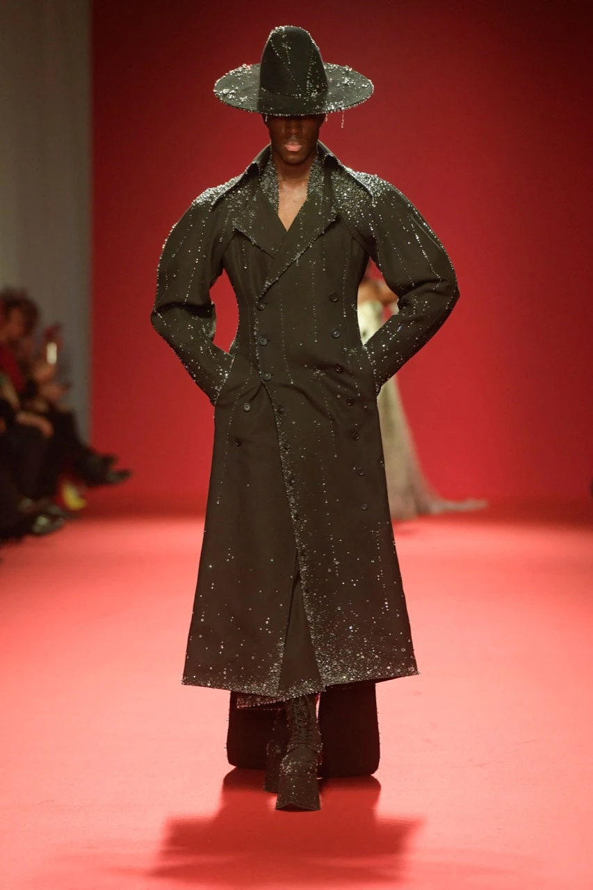 Colección primavera verano 2024 de Robert Wun