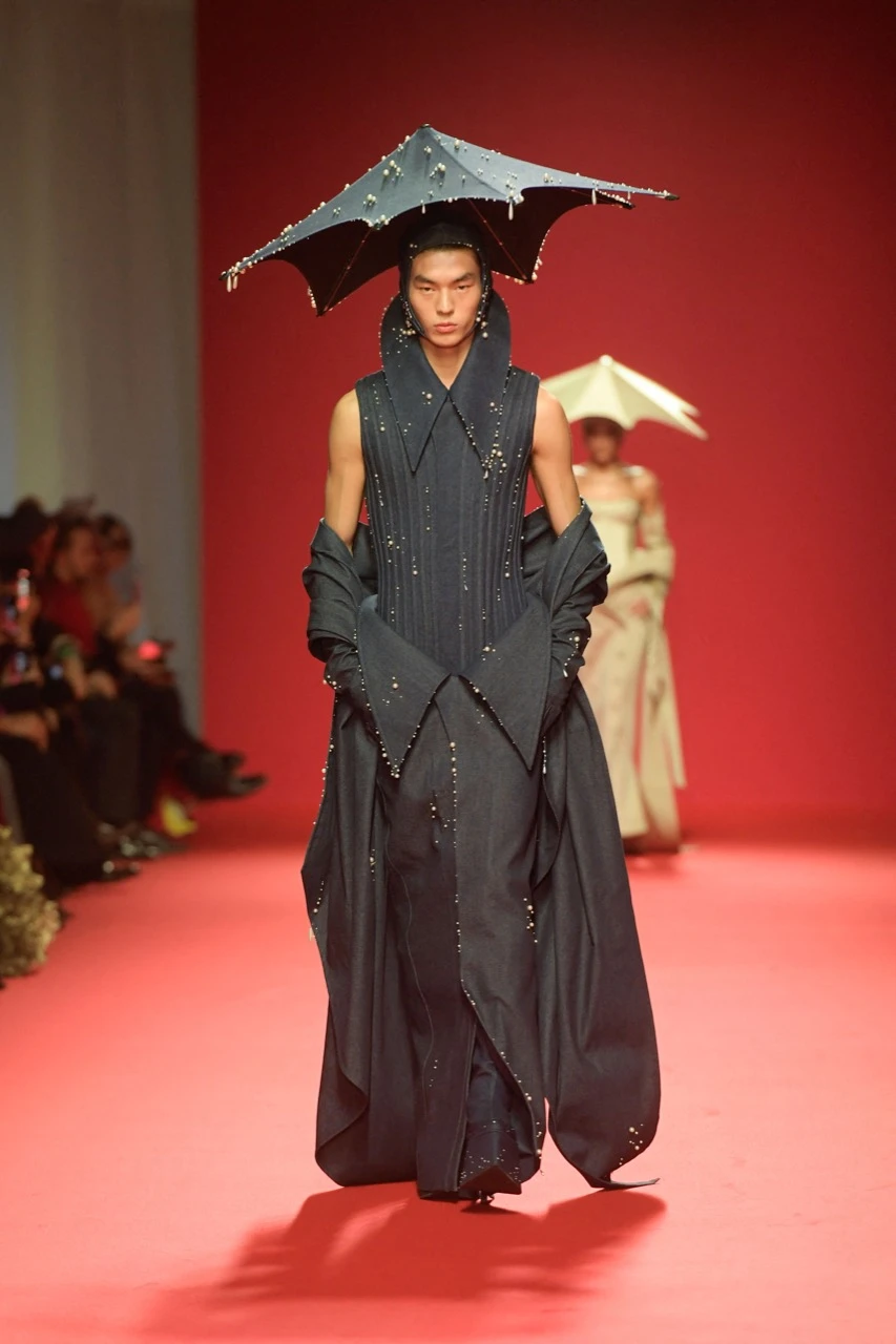 Colección primavera verano 2024 de Robert Wun