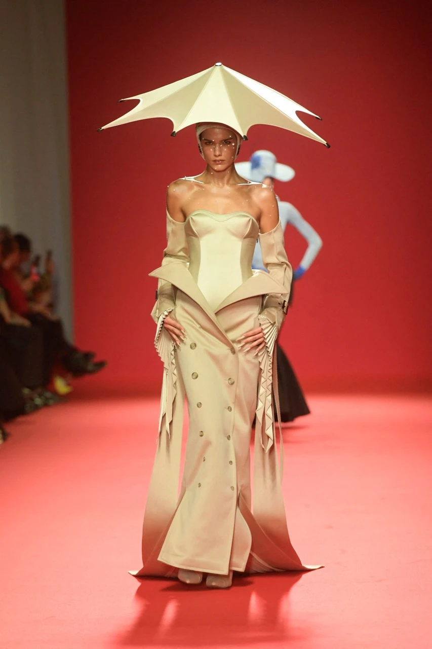 Colección primavera verano 2024 de Robert Wun