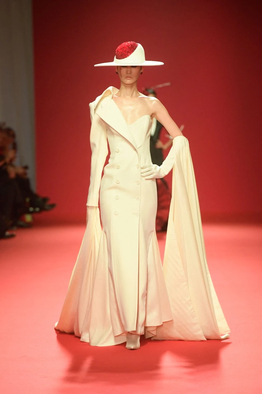 Colección primavera verano 2024 de Robert Wun