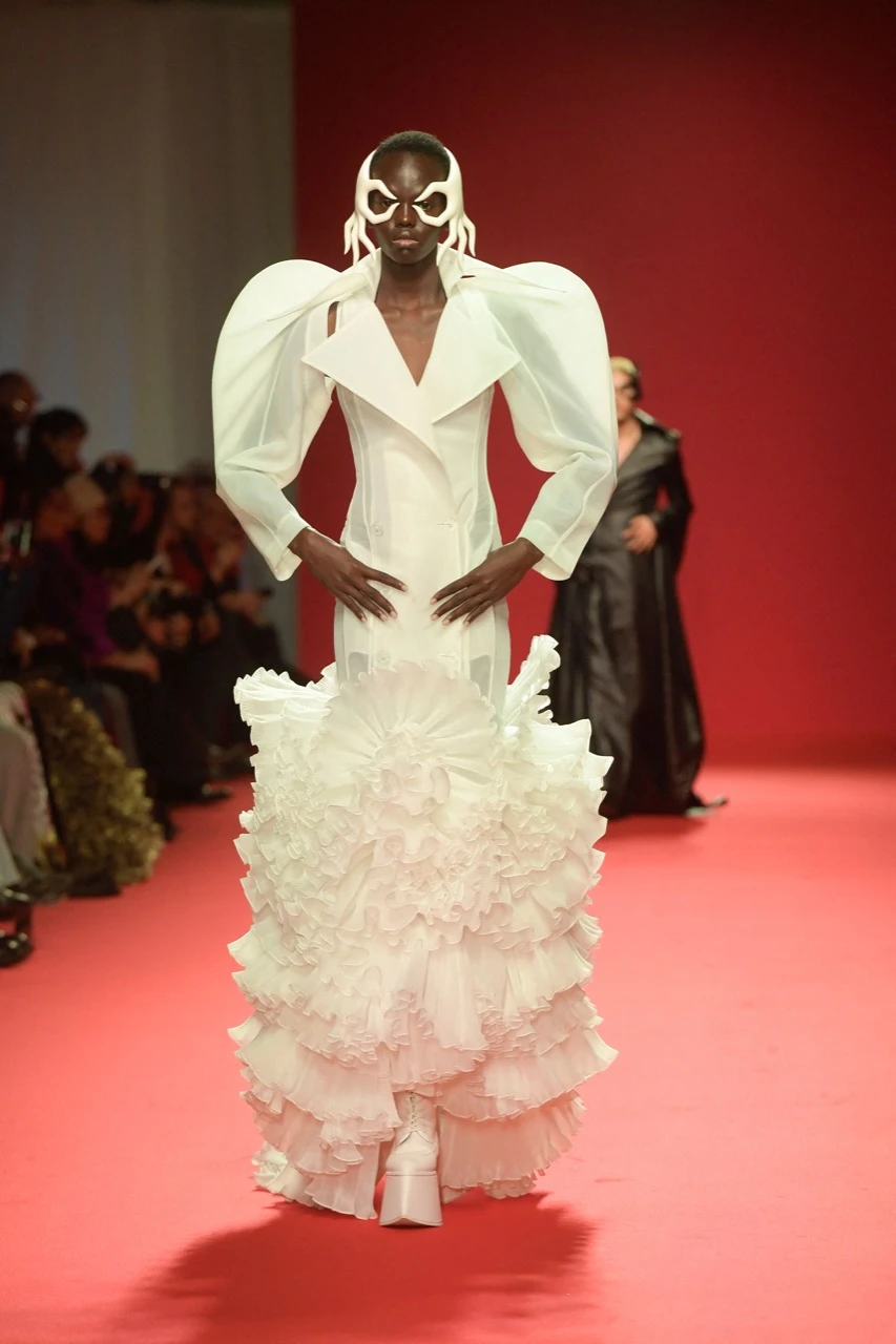 Colección primavera verano 2024 de Robert Wun