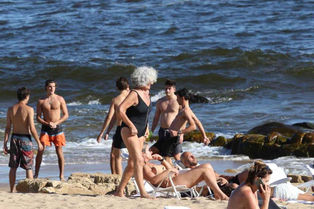Las fotos de Valeria Mazza y familia disfrutando de la playa en Punta del Este