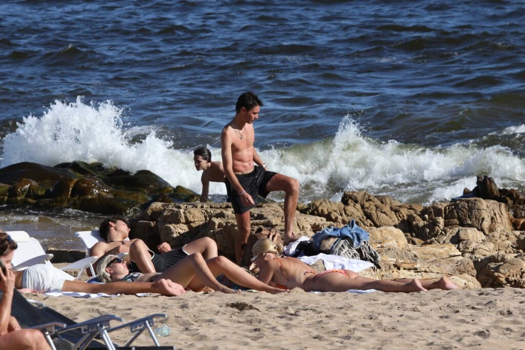 Las fotos de Valeria Mazza y familia disfrutando de la playa en Punta del Este