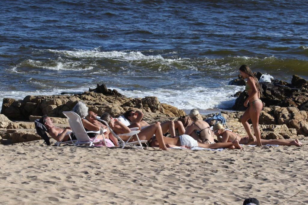 Las fotos de Valeria Mazza y familia disfrutando de la playa en Punta del Este