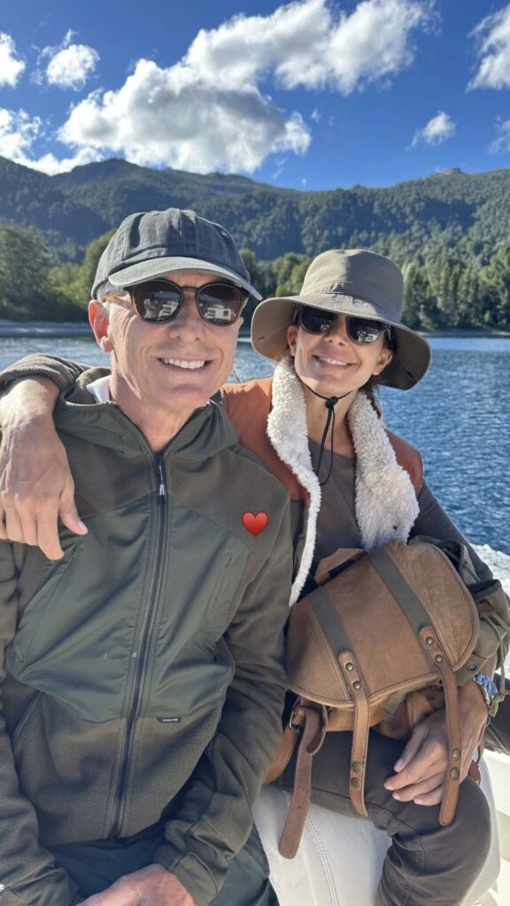 Juliana Awada apostó por un look quiet outdoor en la Patagonia y marcó tendencia. Foto: Instagram. 