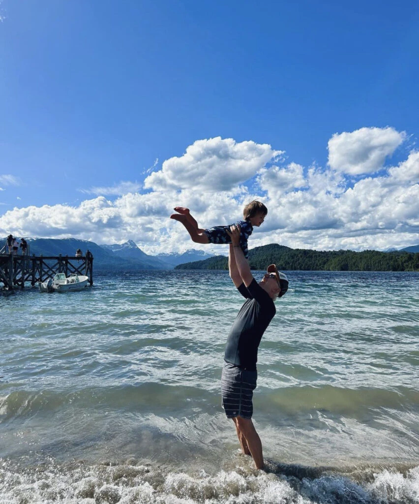 Las fotos de las vacaciones de Andy Kusnetzoff con su familia en el sur argentino. Foto: Instagram.