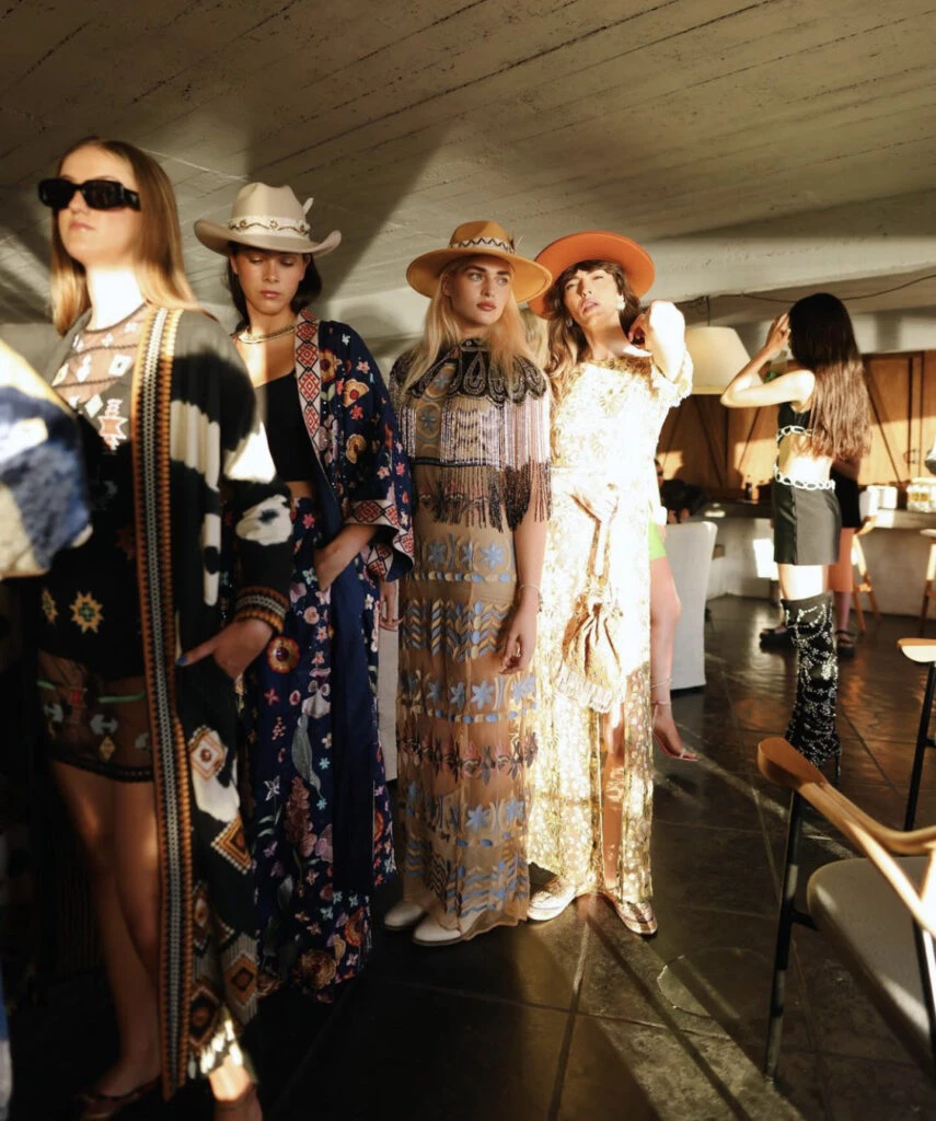 Martita Fort debutó como modelo en el desfile al amanecer de Para Ti, en Casa de Mar. Foto: Instagram.