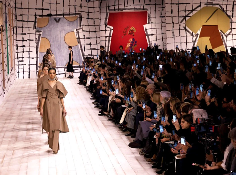 Desfile Dior "Colección Alta Costura primavera verano 2024"