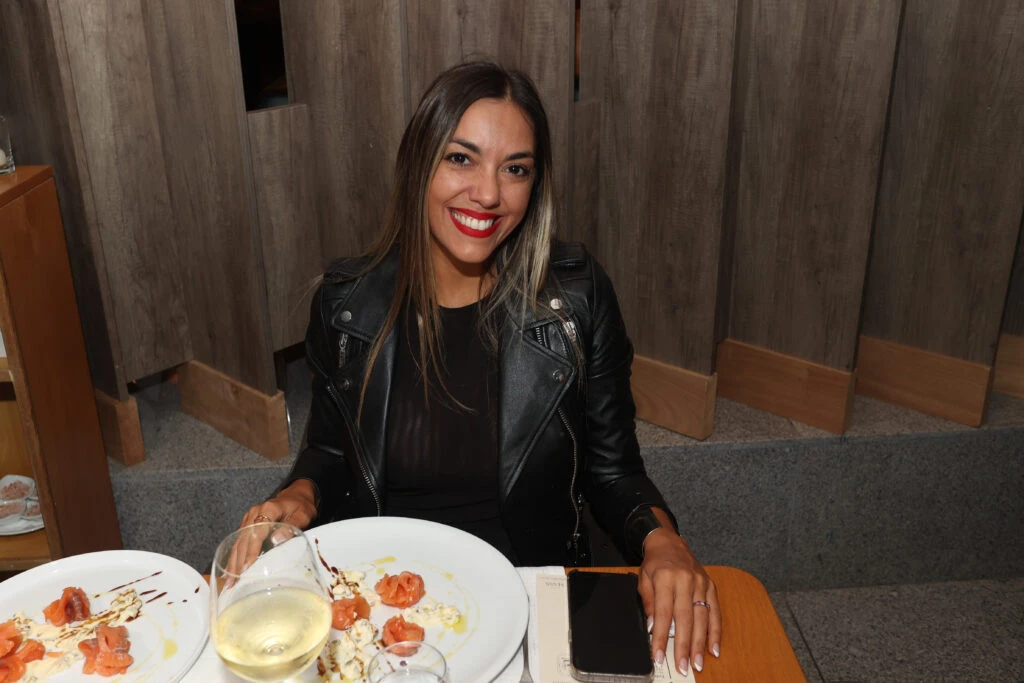 Vidriera: de Julieta Poggio a Catarina Spinetta, los looks de los famosos en la apertura de un restorán en Punta del Este