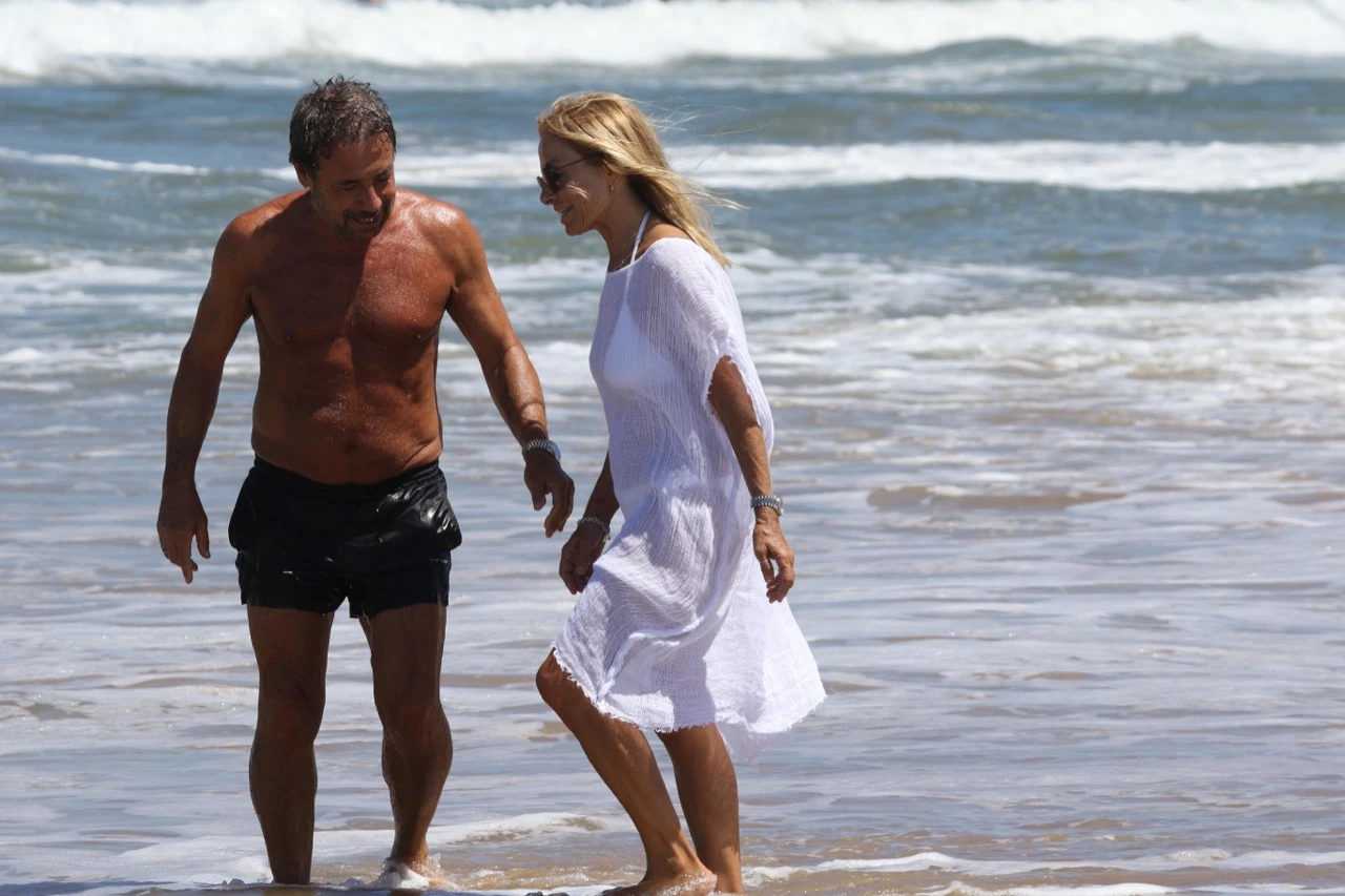 Ricky Sarkany y su mujer de vacaciones en Punta del Este