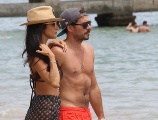 Las fotos de Silvina Escudero junto a Federico, su marido, en la playa de Punta del Este tras superar serios problemas de salud