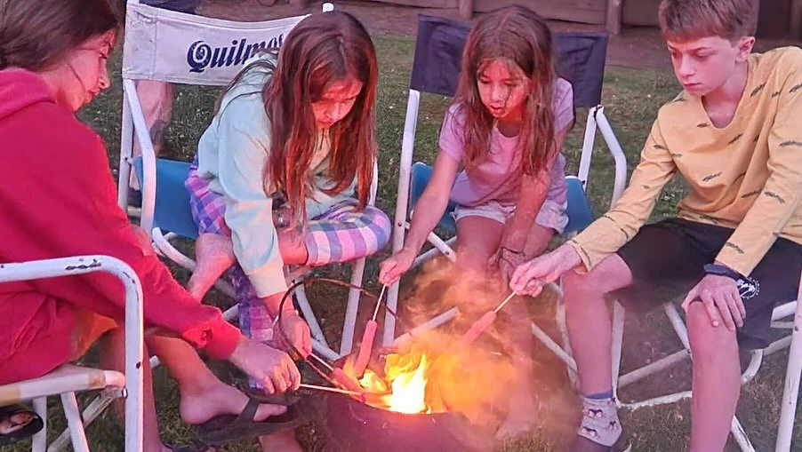 Luciana Geuna en el sur: pasó sus vacaciones en Villa Llanquín junto a su familia. Foto IG.