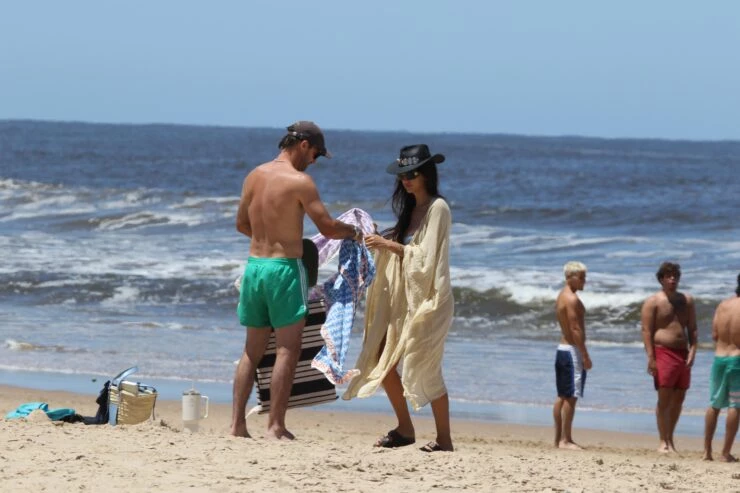 Las fotos de Zaira Nara y Facundo Pieres en las playas de Punta del Este