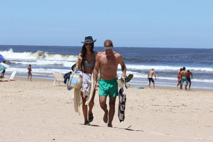 Las fotos de Zaira Nara y Facundo Pieres en las playas de Punta del Este
