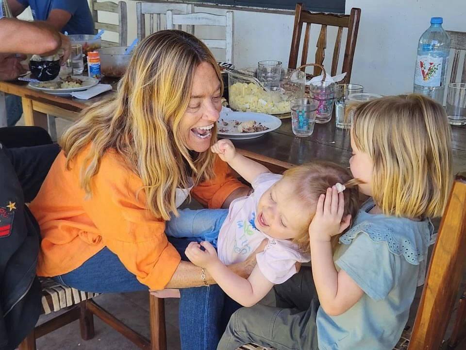 las vacaciones de las trillizas de oro por separado