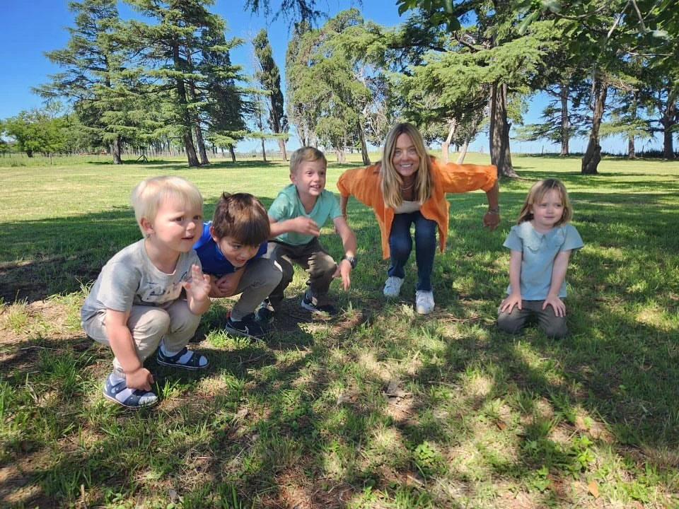 las vacaciones de las trillizas de oro por separado