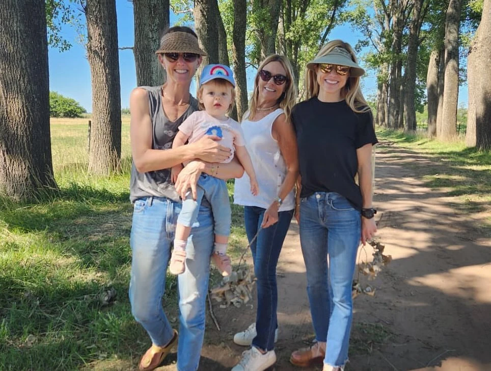 las vacaciones de las trillizas de oro por separado