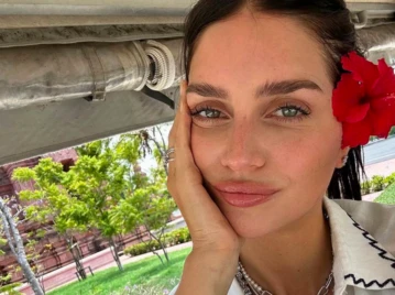 El look de Zaira Nara para llegar a la playa en Punta del Este