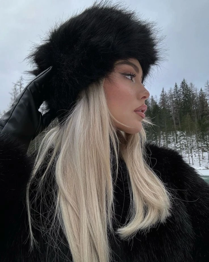 Guía de estilo: así se usan las prendas con peluche, que enamoran a la tendencia mob wife