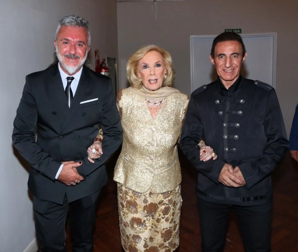 Mirtha Legand brilló en la noche de Mar del Plata y llevó uno de sus ítems de moda preferidos