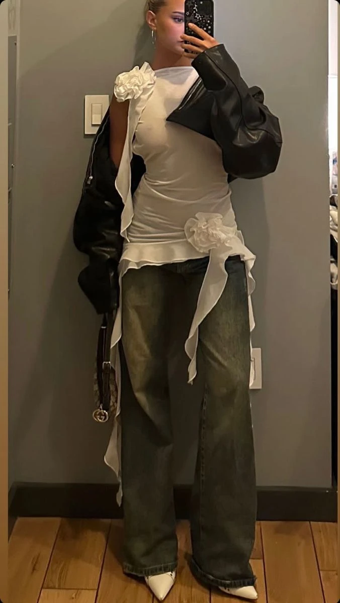 Alerta tendencia: Tini Stoessel y Juanita Tinelli imponen los tops de diseño