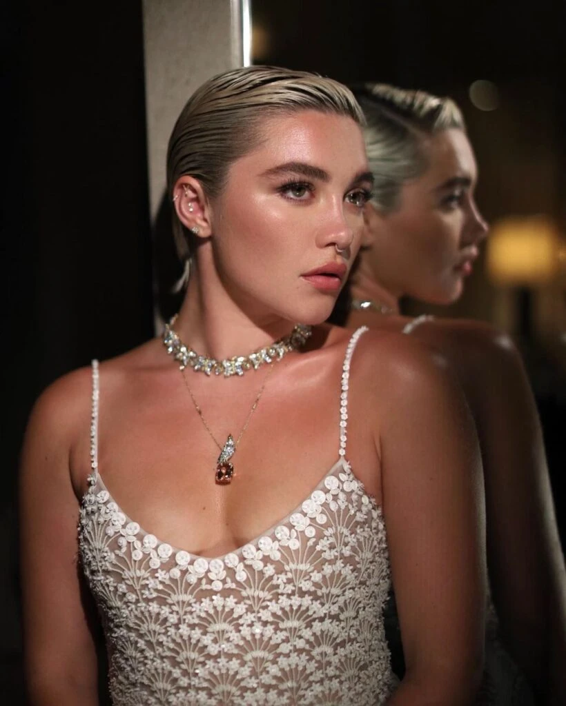 Florence Pugh se mostró por primera vez con su corte mixie en la premiere de "Duna 2"