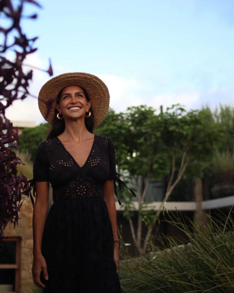 Zaira Nara marca tendencia en Punta del Este con un black dress bien veraniego