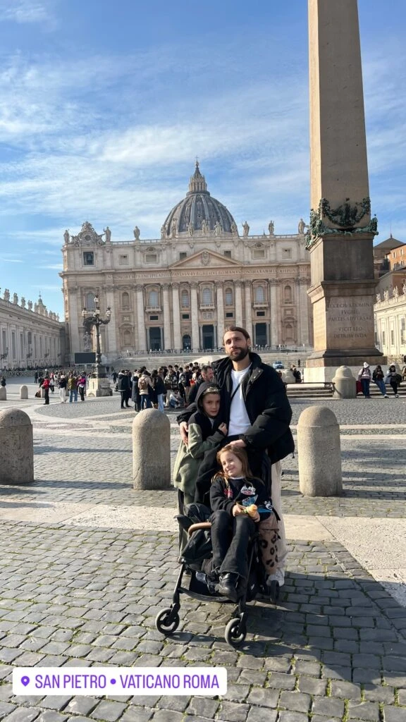 Las fotos de Vita, la hija de Cande Ruggeri, en los parques de Disney París