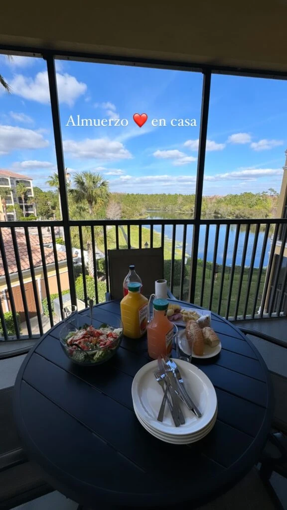 Momi Giardina con su hija Juli Castro, su ex y su mamá en Miami