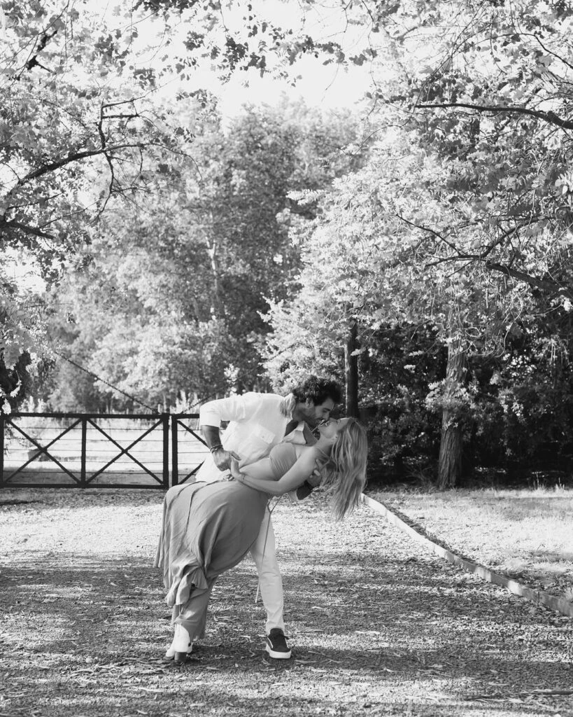 Nicole Neumann revelo las fotos del momento en el que guardaba su "pequeño secreto" con Manu Urcera