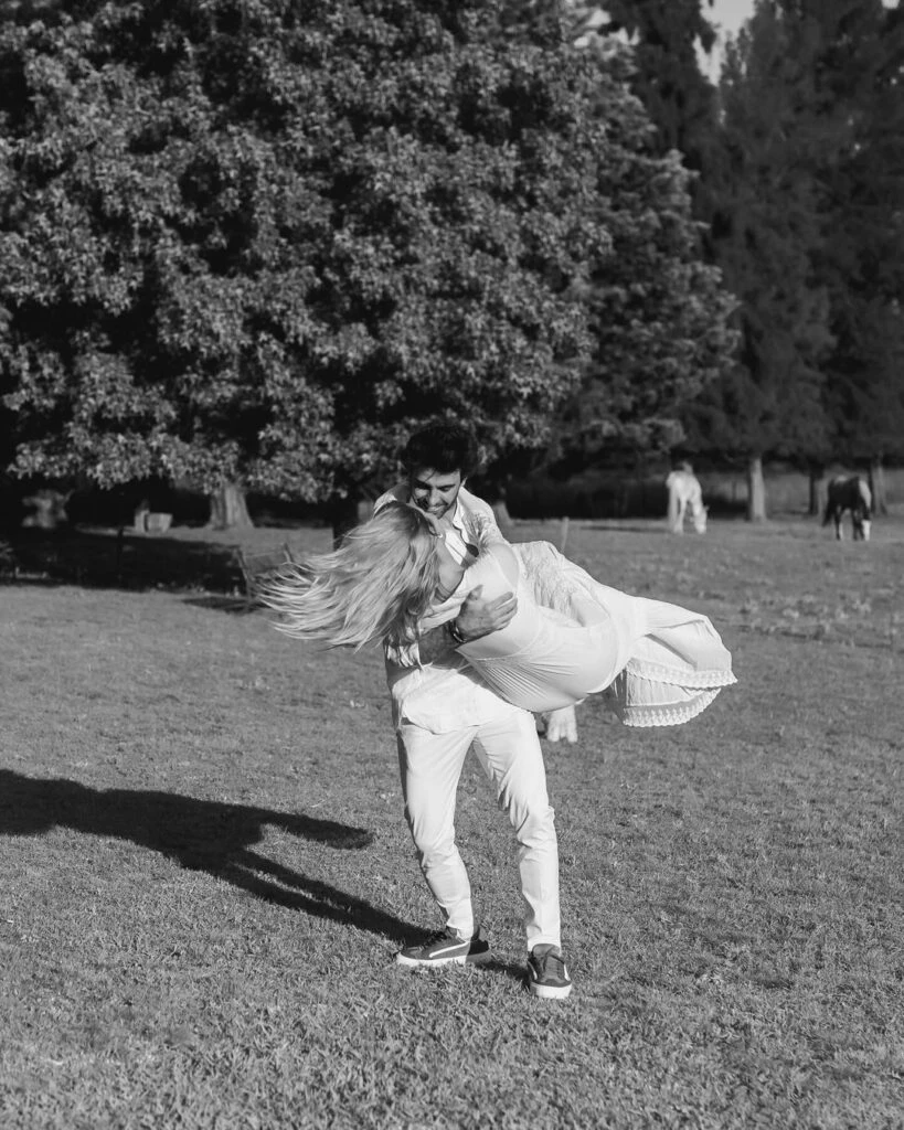 Nicole Neumann revelo las fotos del momento en el que guardaba su "pequeño secreto" con Manu Urcera