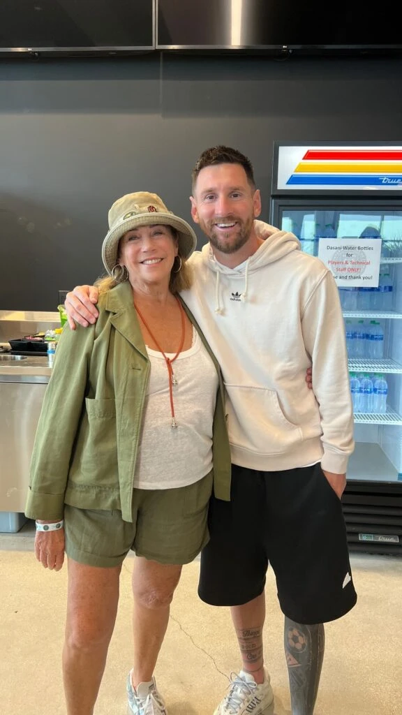 La inesperada coincidencia entre Marcela Tinayre y Leo Messi en sus vacaciones