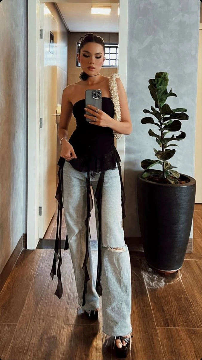 Alerta tendencia: Tini Stoessel y Juanita Tinelli imponen los tops de diseño