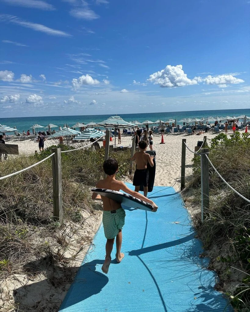 Las fotos de Pampita con sus hijos en Miami