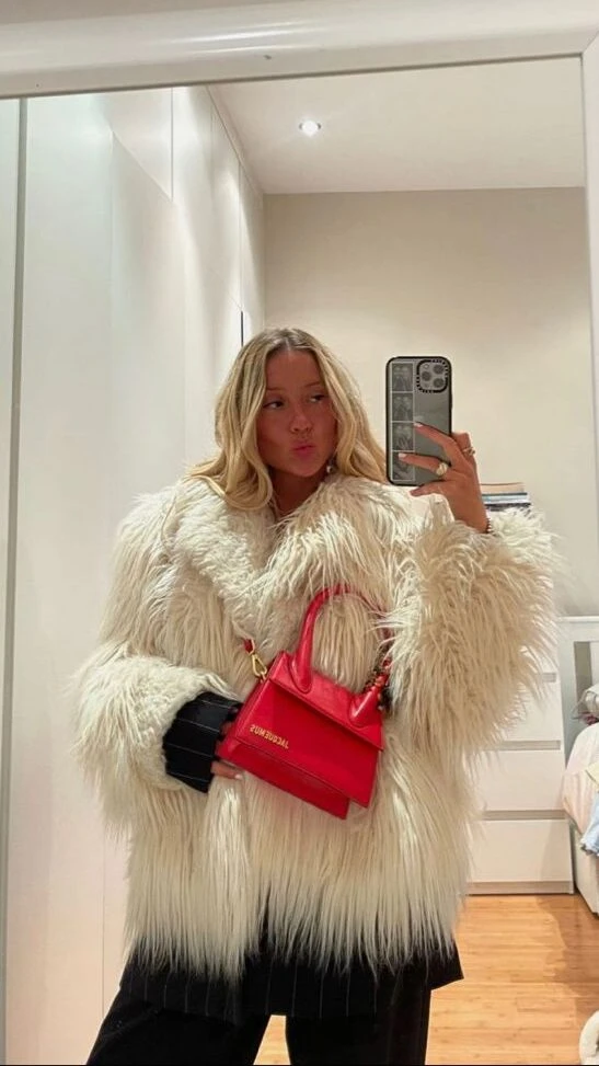 Guía de estilo: así se usan las prendas con peluche, que enamoran a la tendencia mob wife