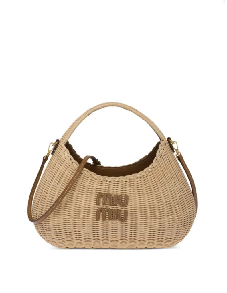 Antonela Roccuzzo tiene la cartera más deseada de este verano 2024. Foto: web.