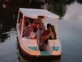 Indiana, Allegra y Sienna Cubero con su papá, Mica Viciconte y Sole Cubero en sus vacaciones en las termas de Villa Elisa