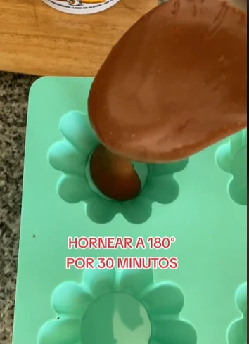 La receta de las mini tortas con 3 ingredientes de Jimena Monteverde
