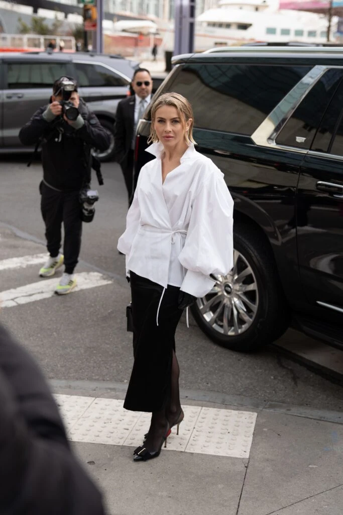 Vidriera: de Valeria Mazza a Demi Moore y Michelle Salas, los looks de los invitados al desfile de Carolina Herrera en la NYFW