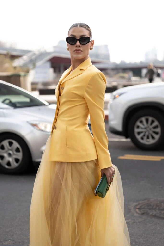 Vidriera: de Valeria Mazza a Demi Moore y Michelle Salas, los looks de los invitados al desfile de Carolina Herrera en la NYFW