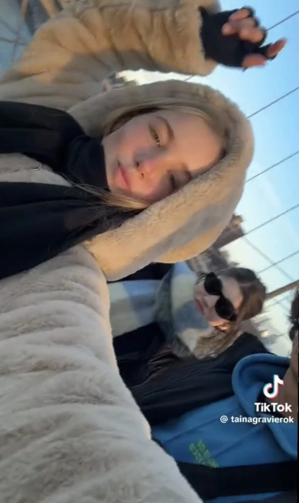 Desde Nueva York, Taína Gravier nos adelanta el abrigo más trendy del próximo invierno 2024. Foto: TikTok. 